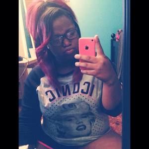 Meet your Posher, Jazmine